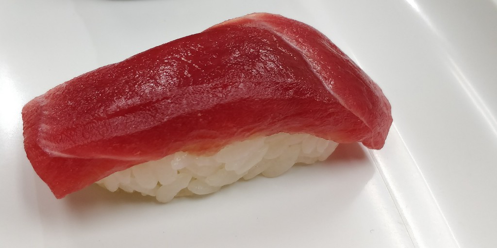 冷凍前的鮪魚壽司